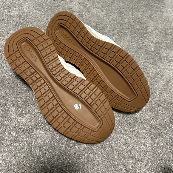 NWOT COLUMBIA PALERMO SNEAKER - Picture 3 of 6